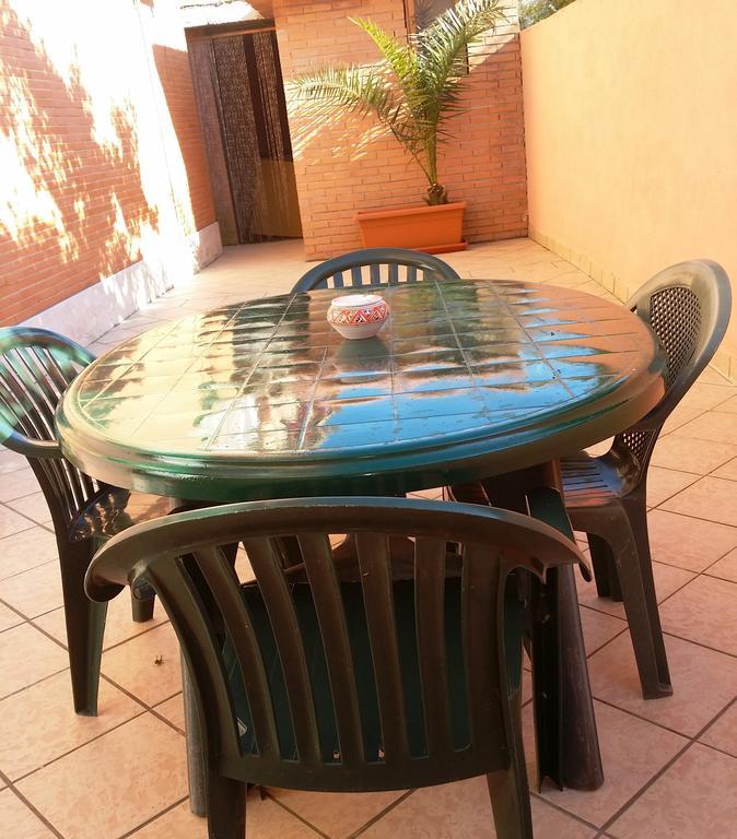 La Darsena Di Fiumicino Bed and Breakfast Værelse billede