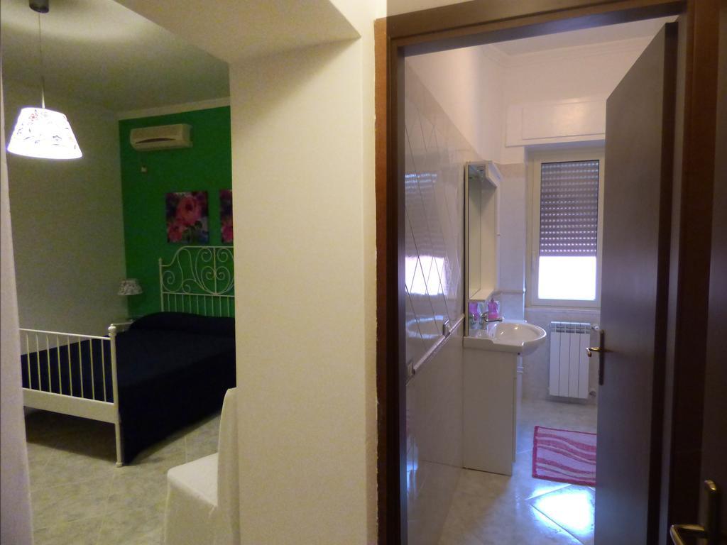La Darsena Di Fiumicino Bed and Breakfast Værelse billede