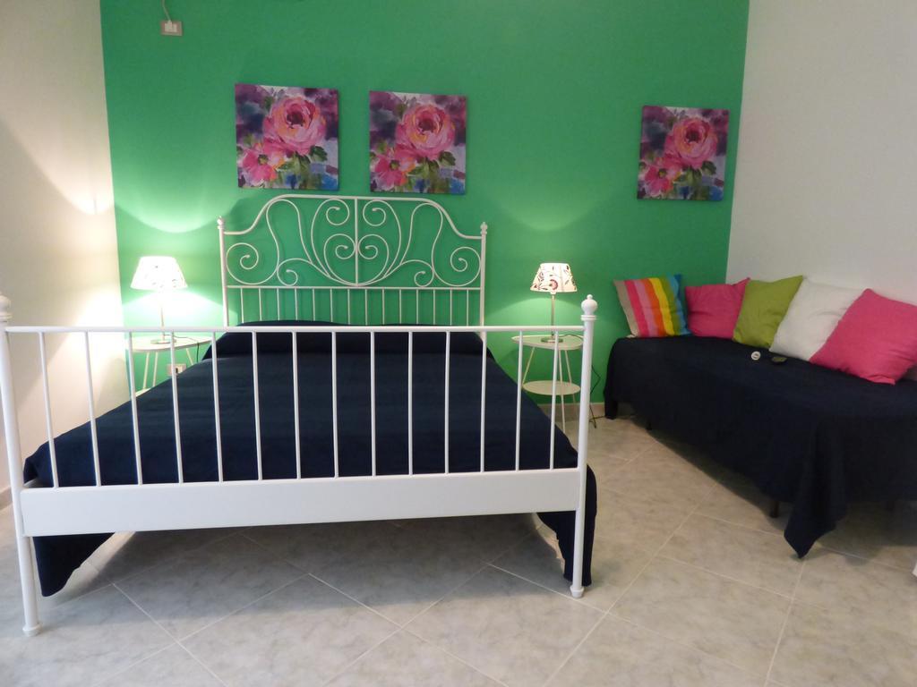 La Darsena Di Fiumicino Bed and Breakfast Værelse billede